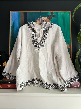 Vintage White Cotton Embroidered Peasant Blouse Boho Folk Tunic Made in India
